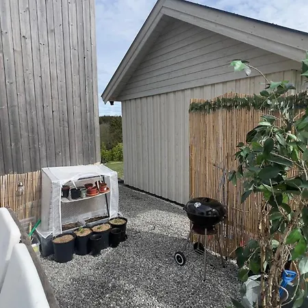 בית נופש Unique Tiny House With Hot Tub Just 30 Minutes From Oslo *