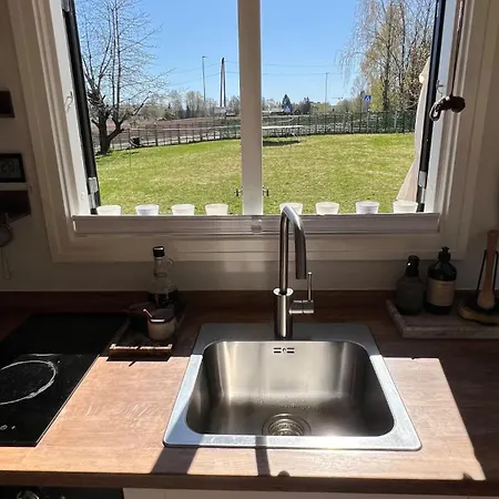 בית נופש Unique Tiny House With Hot Tub Just 30 Minutes From Oslo *