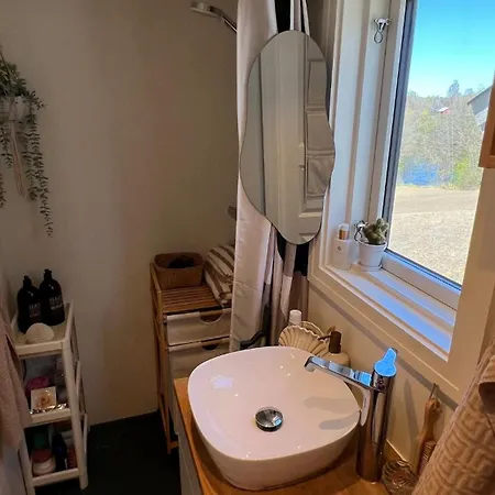 Unique Tiny House With Hot Tub Just 30 Minutes From Oslo *