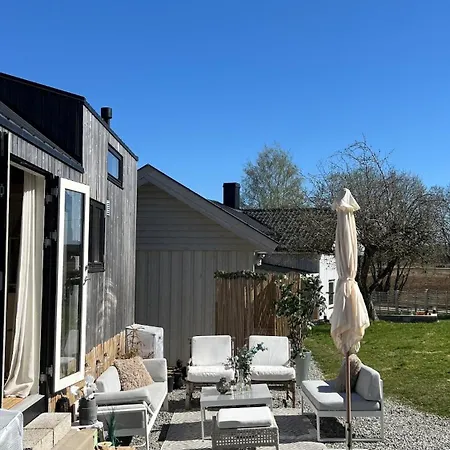 בית נופש Unique Tiny House With Hot Tub Just 30 Minutes From Oslo