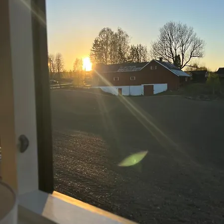 בית נופש Unique Tiny House With Hot Tub Just 30 Minutes From Oslo